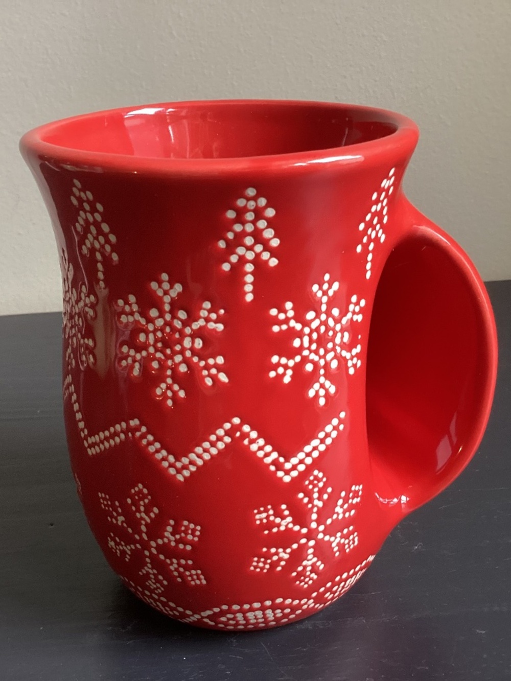 TAG Ceramic Handwarmer Coffee Mug Red n White Embossed Snowflake 18oz